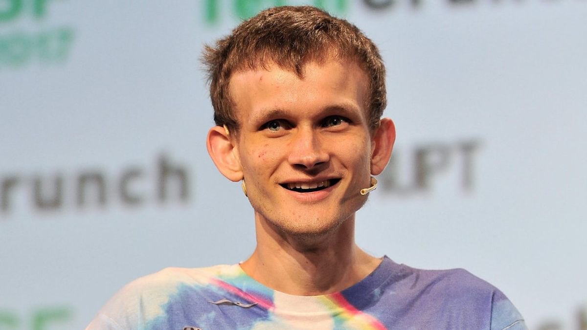HBD to Ethereum co-founder Vitalik.🍰🍰<a href="/VitalikButerin/">vitalik.eth</a>
—From #UPTX