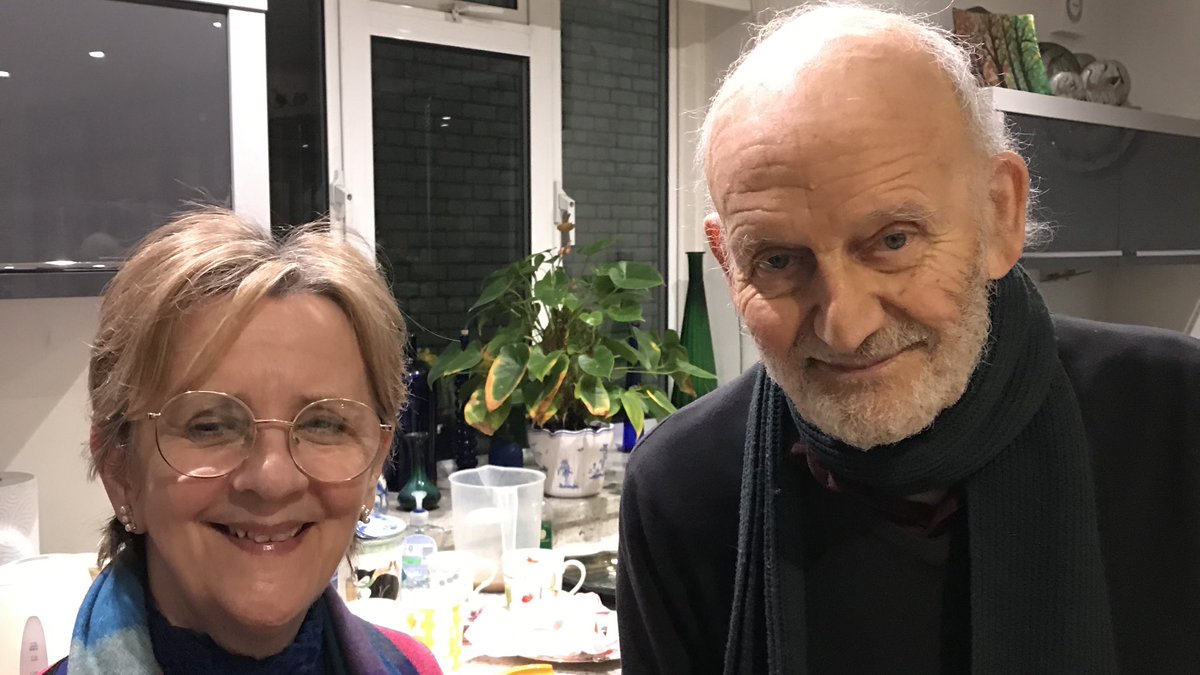 ShawSoc's tweet photo. Great to welcome so many people on @Zoom to #ShawSociety January #playreading & to have some special guests in person including: the author of ‘Finding St Joan’ Jonathan Croall & grandchildren of #DameSybilThorndike & #LewisCasson https://t.co/MMnoKrKenK
