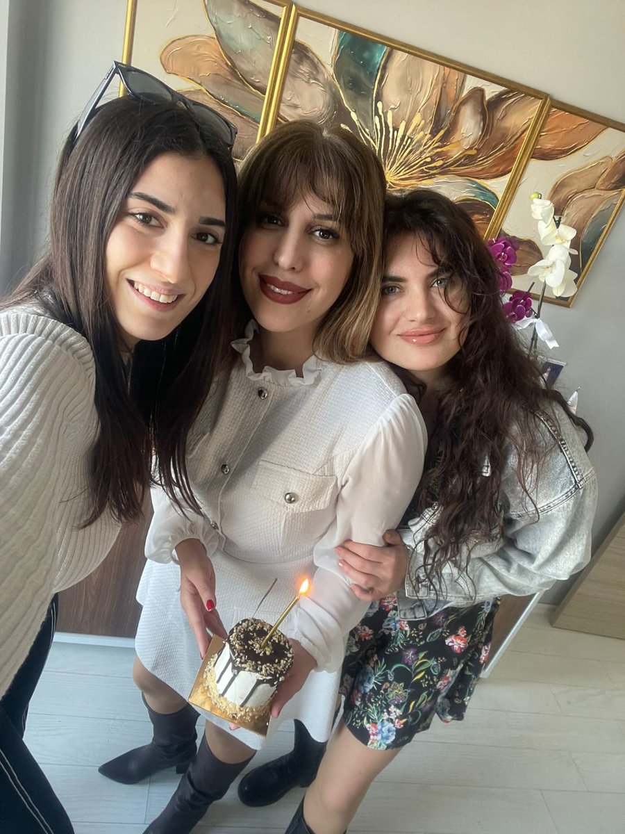 En güzel yaşlar, soylenmesi zor yasanmasi en zevkli olanindan:)
Mutlu yillar bigboss <a href="/ImranKabacaoglu/">Imran Kılıç</a>