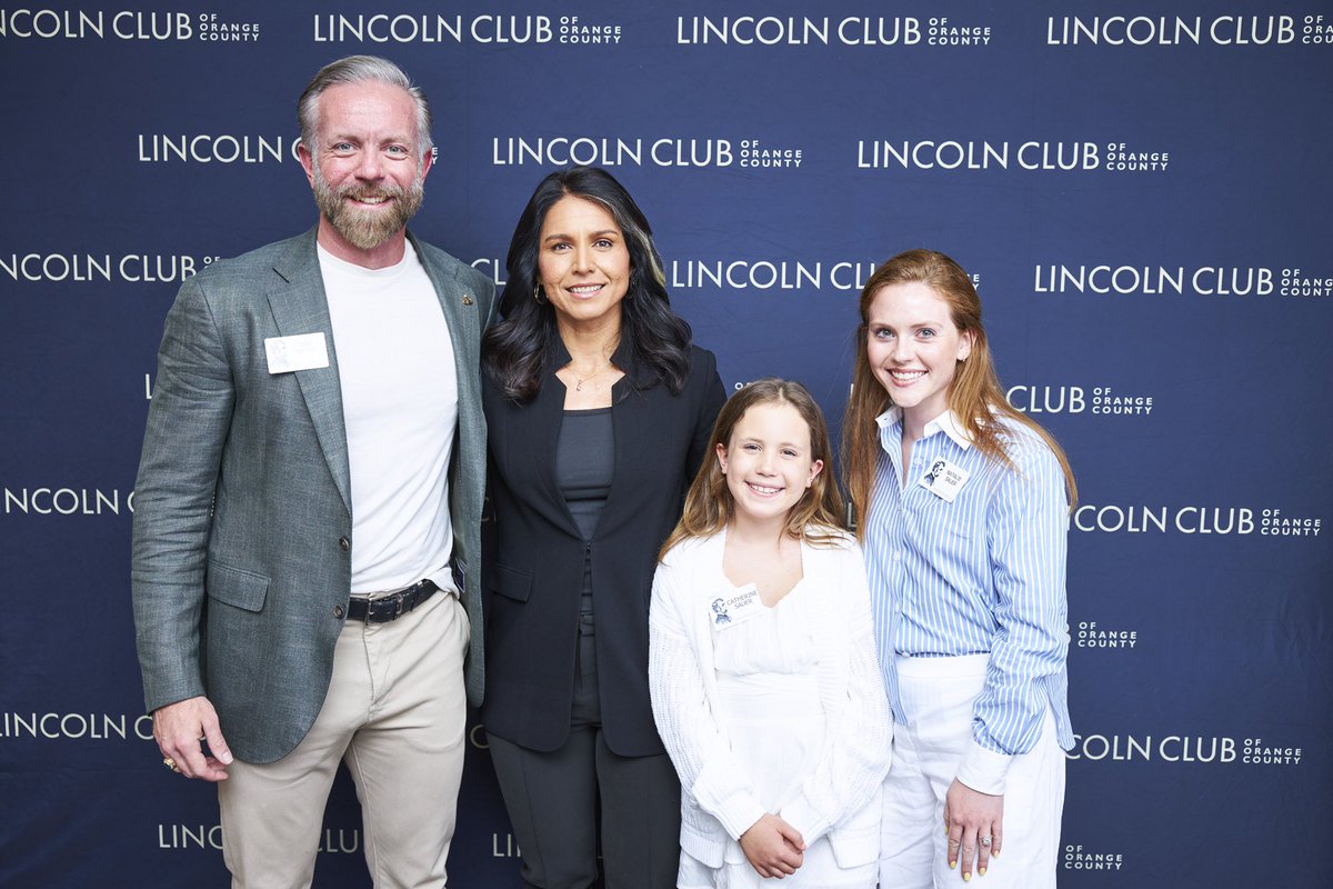 One of my favorite memories as a fam was meeting <a href="/TulsiGabbard/">Tulsi Gabbard 🌺</a> at a <a href="/LincolnClubOC/">Lincoln Club of Orange County</a> Freedom Forum luncheon.

Tulsi saw us in the front row, and when we walked up for a photo she went right for a hug with Cate. Tulsi loves kids, &amp; knows that what she’s fighting for is THEIR future.