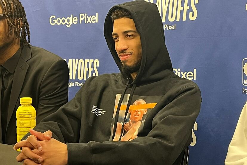 HaliMuse tweet media