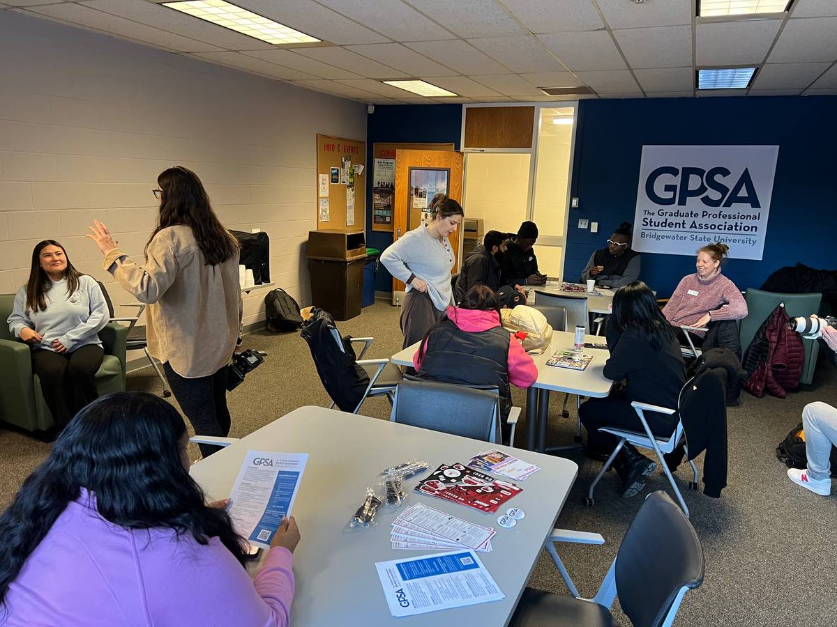 ❤️ Welcome Back Hot Chocolate Social! ⁠
⁠
🎇 Thanks for joining us!!! Stay warm, everyone!☕️❄️ #welcomeback #bsugradstudies #gradsocial