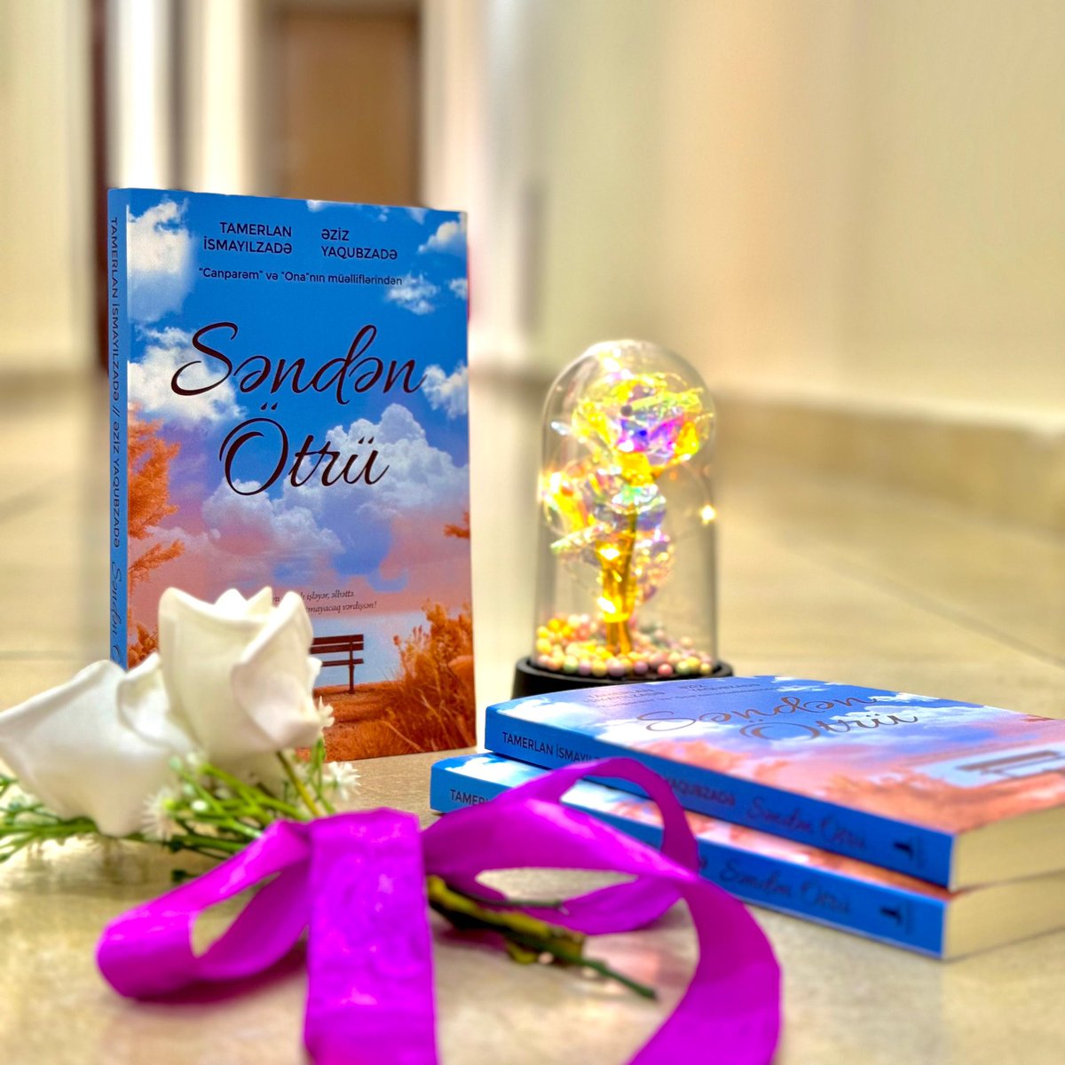 14 Fevralda nə hədiyyə alım deyə düşünməməyiniz üçün sizdən ötrü kitab yazmışıq. İki həftəniz var, gedin alın da, nəyi gözləyirsiniz, başa düşmürəm.