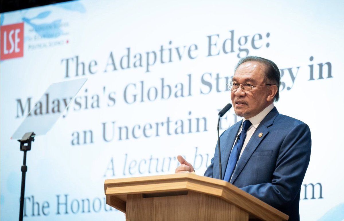 dayang_eyna's tweet photo. PM Anwar Ibrahim inaugurated LSE’s Malaysia Auditorium, discussing democracy, global challenges &amp; Malaysia’s economic future.  🌍🎓 #LSE #Malaysia 
https://t.co/v5qjZAkxgu https://t.co/FZhgyiiIxV