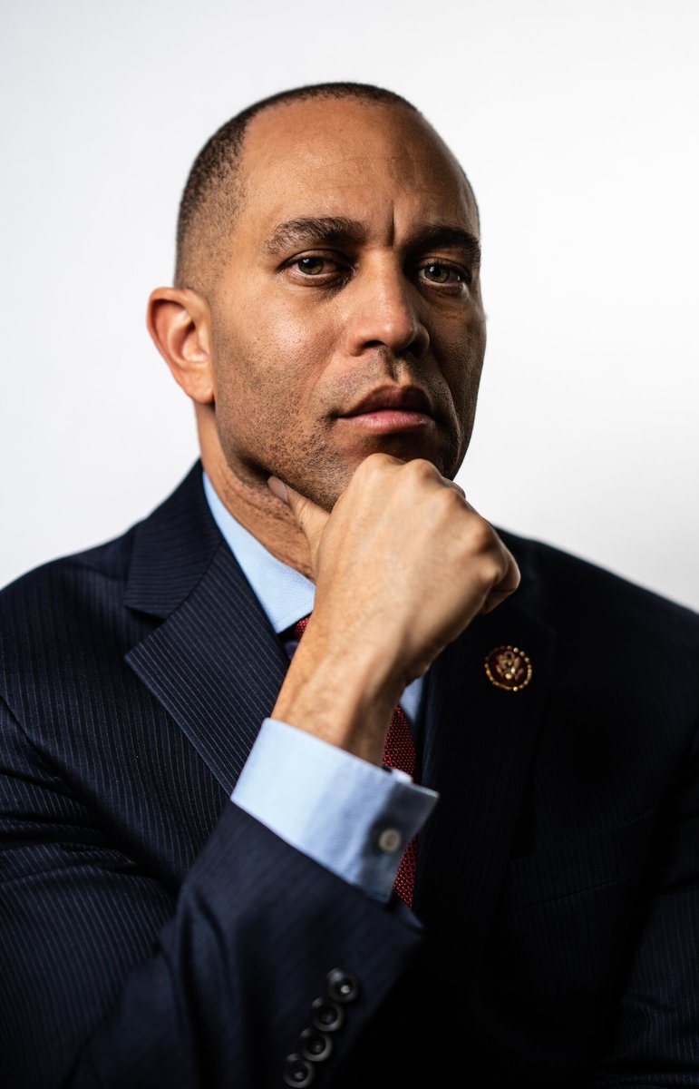 Hakeem Jeffries says people must "fight" President Trump's agenda "in the streets."

Should he be allowed incite threats against our government officials?