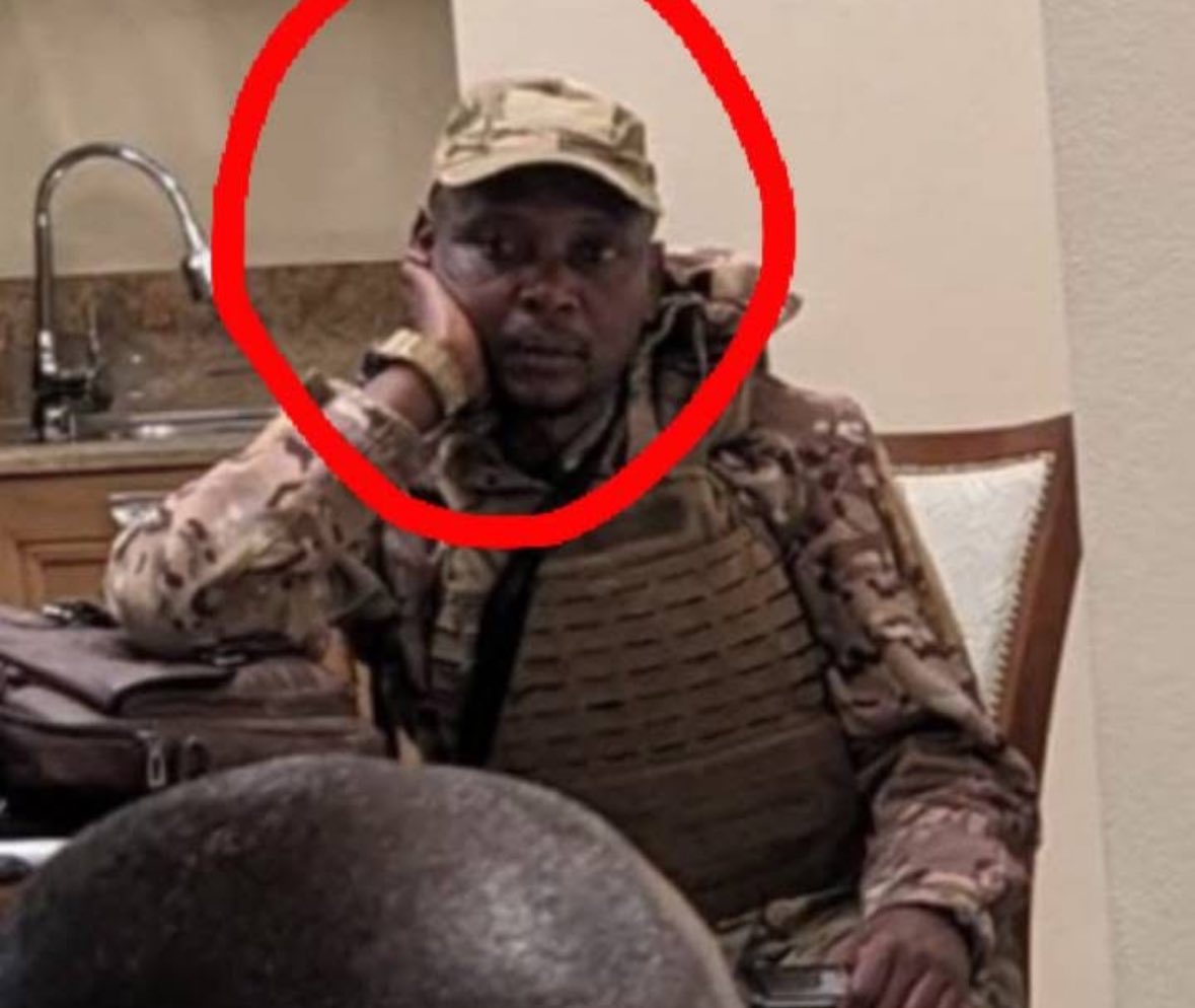 Lorsque Willy Ngombe réalise que la tâche n'est pas aussi facile qu'il le pensait. 😅 

Bino ba Pomba bo Bima bo sala Meeting to tala bino 😂🤣😂🤣