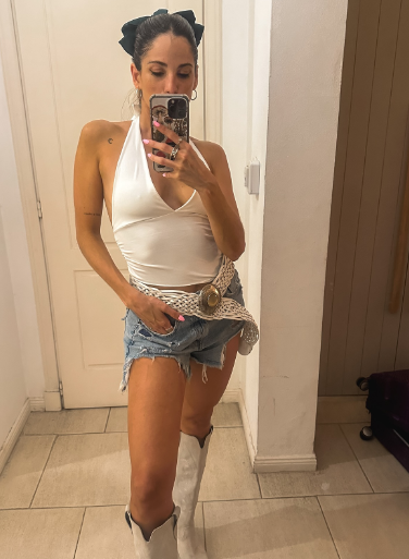 Boots are back! Rate my look 🔥
#partytime #girls