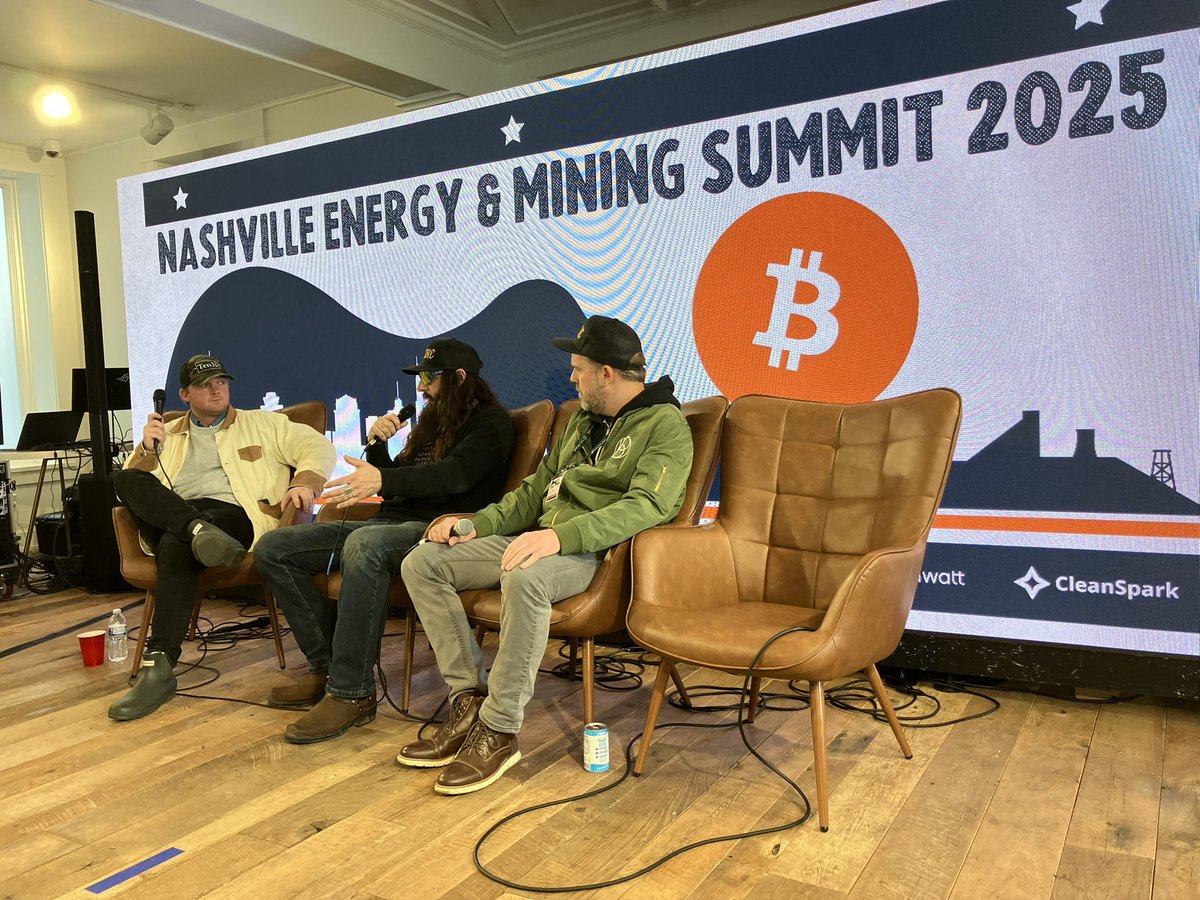 BTC_Coco's tweet photo. Happening now! @TFTC21 @MartyBent interviewing @econoalchemist and @skot9000 about mining a solo block for the #256Foundation @POD256 first annual #Telehash hashathon fundraiser event at @bitcoinpark_ @bitkite #opensourcedevelopment #bitcoinmining https://t.co/TawEyRPbHx