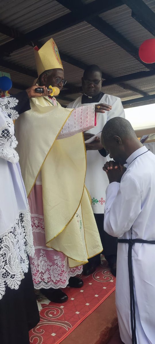 CDKK2022's tweet photo. Emeritus Bishop Philip Sulumeti presides over Silver Jubilee celebrations for Brother Kizito Shitsukane. https://t.co/3sjwWhs4wq