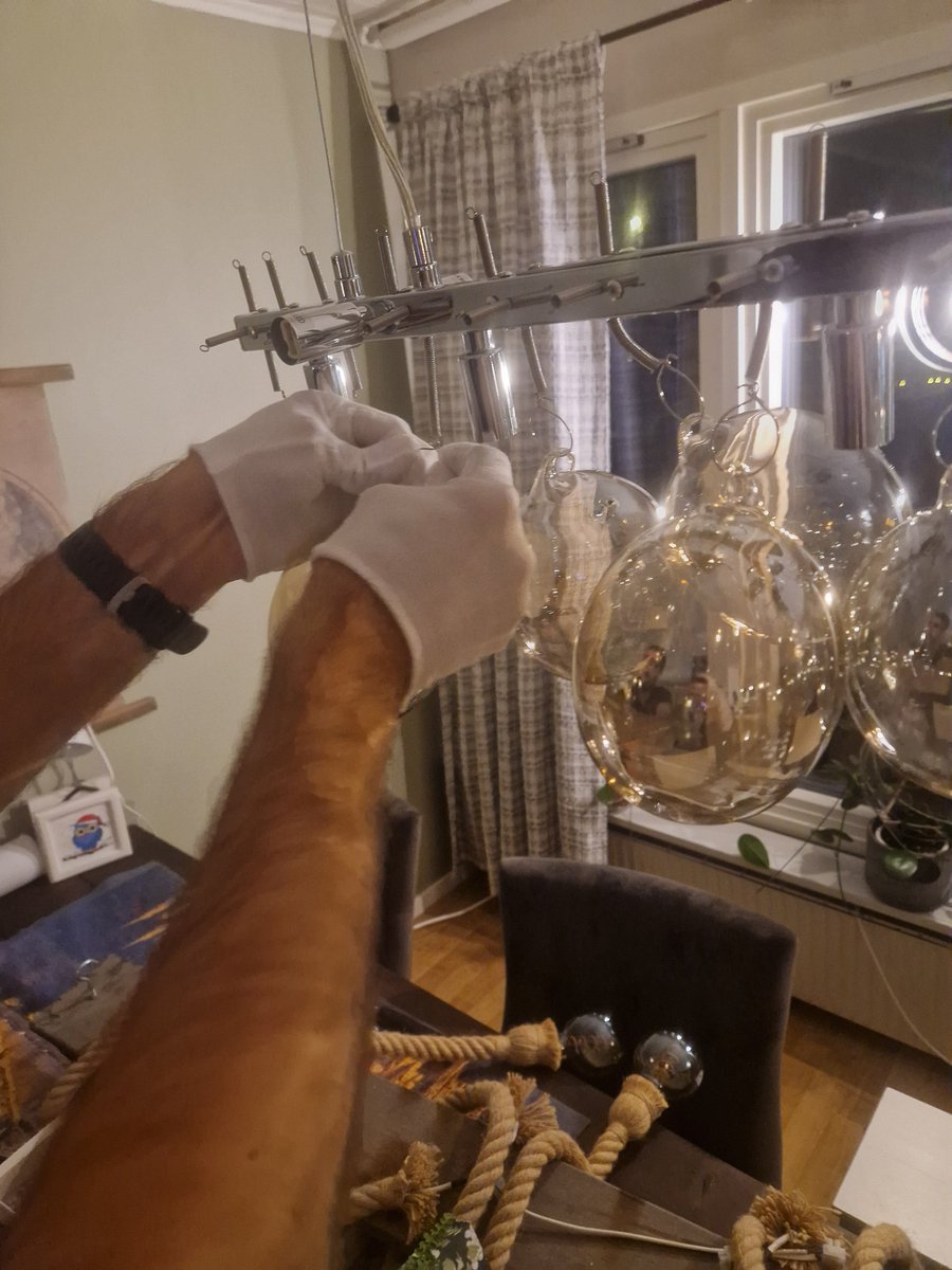 8bit byggde denna kropp tweet media