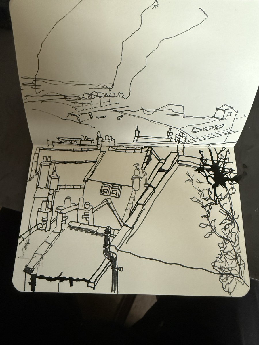 staithesartist's tweet image. The #penandink drawing then the sdded #watercolour Any blobs are just incorporated into the drawing. I like the unpredictable nature of ink with a #dippen. My Little Book of #Staithes