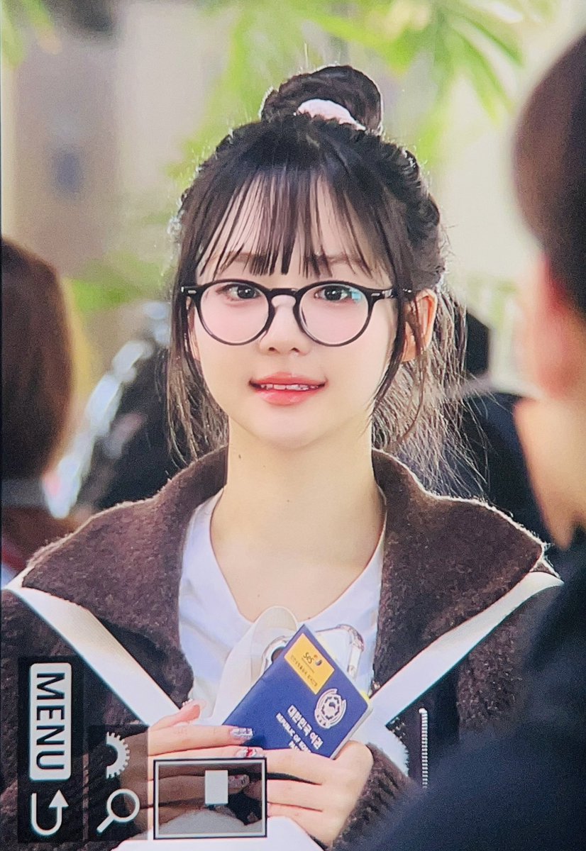 250131 프리뷰

새 안경

#tripleS #트리플에스 #윤서연