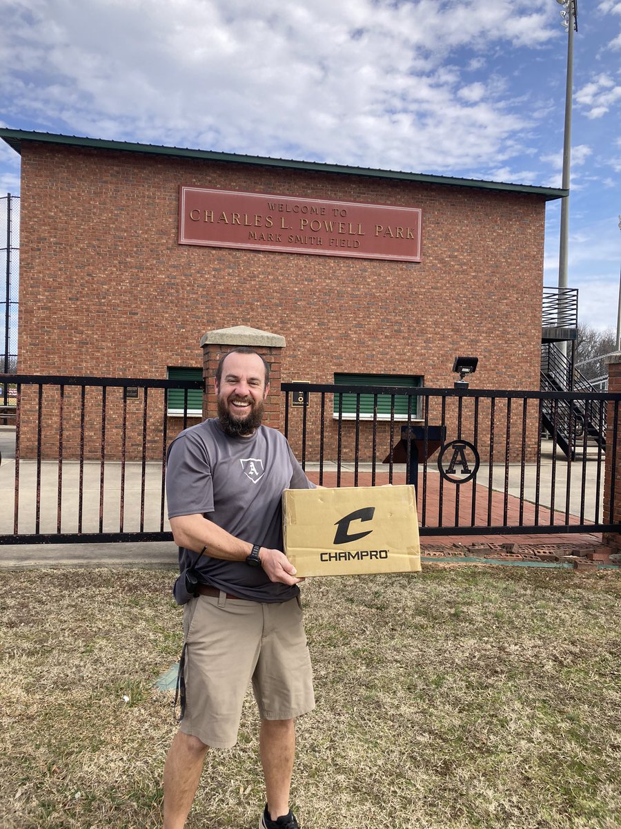 BAFieldSupplies's tweet photo. Congratulations @AbbevilleB and @coachdlittle for winning a set of Pro Style bases at the @BCAofSC convention! https://t.co/rR7l5rPa9b