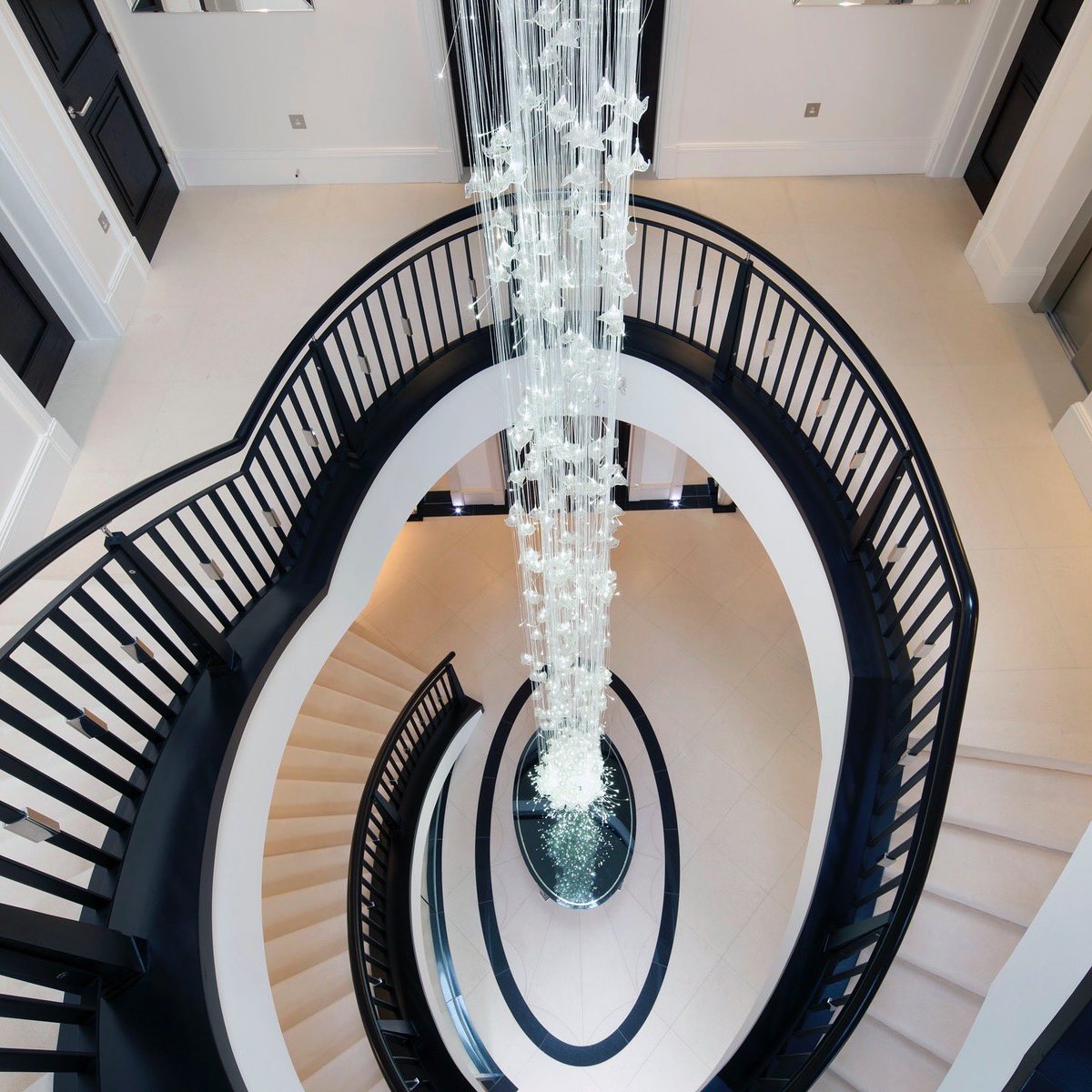 Jeremy Fine Property tweet media