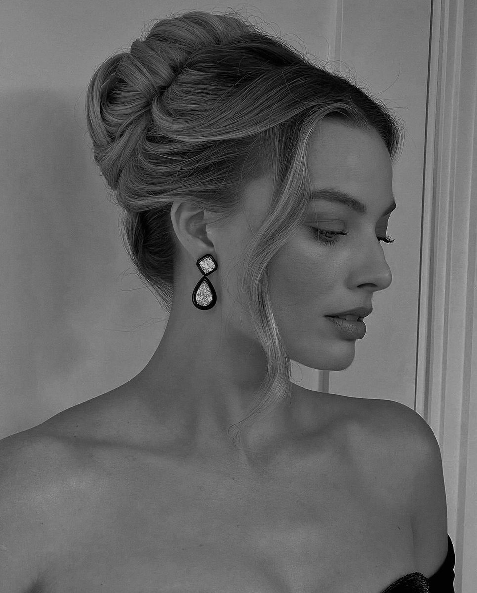 𝑰𝑠𝑎𝑏𝑒𝑙𝑙𝑎 (@whxskygirl) on Twitter photo 