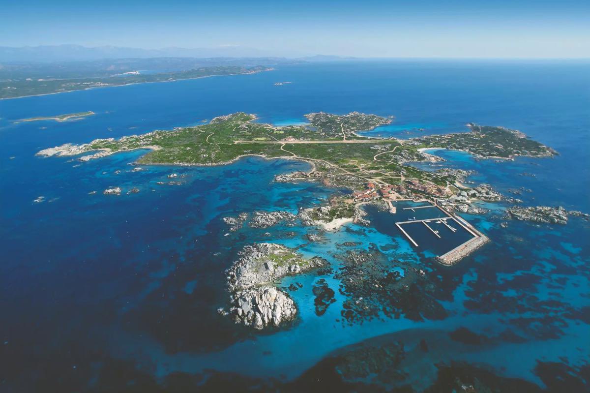 Gilles_Simeoni's tweet photo. Protéger et valoriser les espaces naturels sensibles : la Corse se dote pour la première fois, à l’unanimité, d’un schéma amibitieux, avec 6 sites pilotes :
- Isula di Cavaddu
- Spelunca Aitone
- Mare Stagnu
- Embouchure Taravu
- Vallée du Fangu
- Bocca di Vizzavona https://t.co/ADvUpXOa6C
