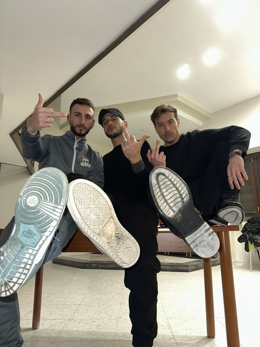 Master N ( 38K)2.9 top OF (@mrnello2) on Twitter photo Are you ready for this??
3 masters come back toghether.
New video its coming out!!! Ready?
<a href="/stefanmaster2/">Stefan The Master 👑</a> <a href="/Masterchristia9/">Masterchristian👑</a> 😎😈 Are you ready for this??
3 masters come back toghether.
New video its coming out!!! Ready?
<a href="/stefanmaster2/">Stefan The Master 👑</a> <a href="/Masterchristia9/">Masterchristian👑</a> 😎😈