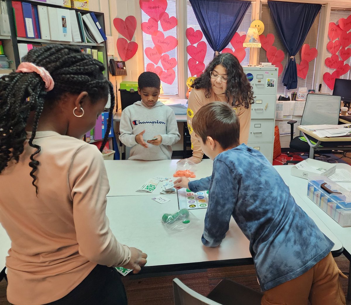 Fact Fluency Friday Fun! So exciting they had to stand up! We LOVE math! ❤️❤️❤️❤️ #theslate #itsworthit <a href="/SlateHill3rd/">3rd Grade</a> <a href="/SlateHill4th/">4th Grade</a>