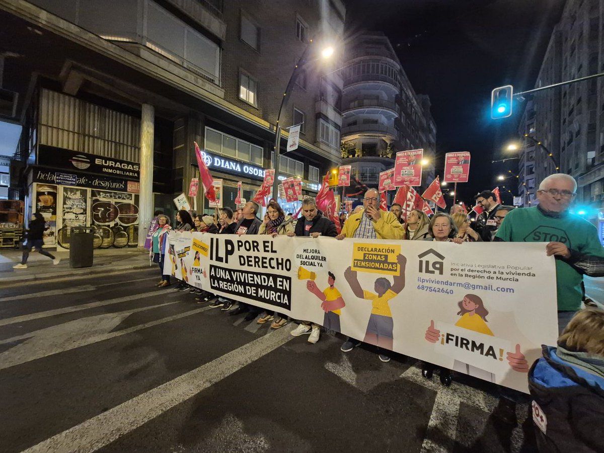 podemosmurcia's tweet photo. ¡No es tu activo, es donde vivo!

Hoy Murcia ha gritado al unísono que no se puede hacer negocio con nuestros derechos ✊️ https://t.co/XMsGW6Rp2X