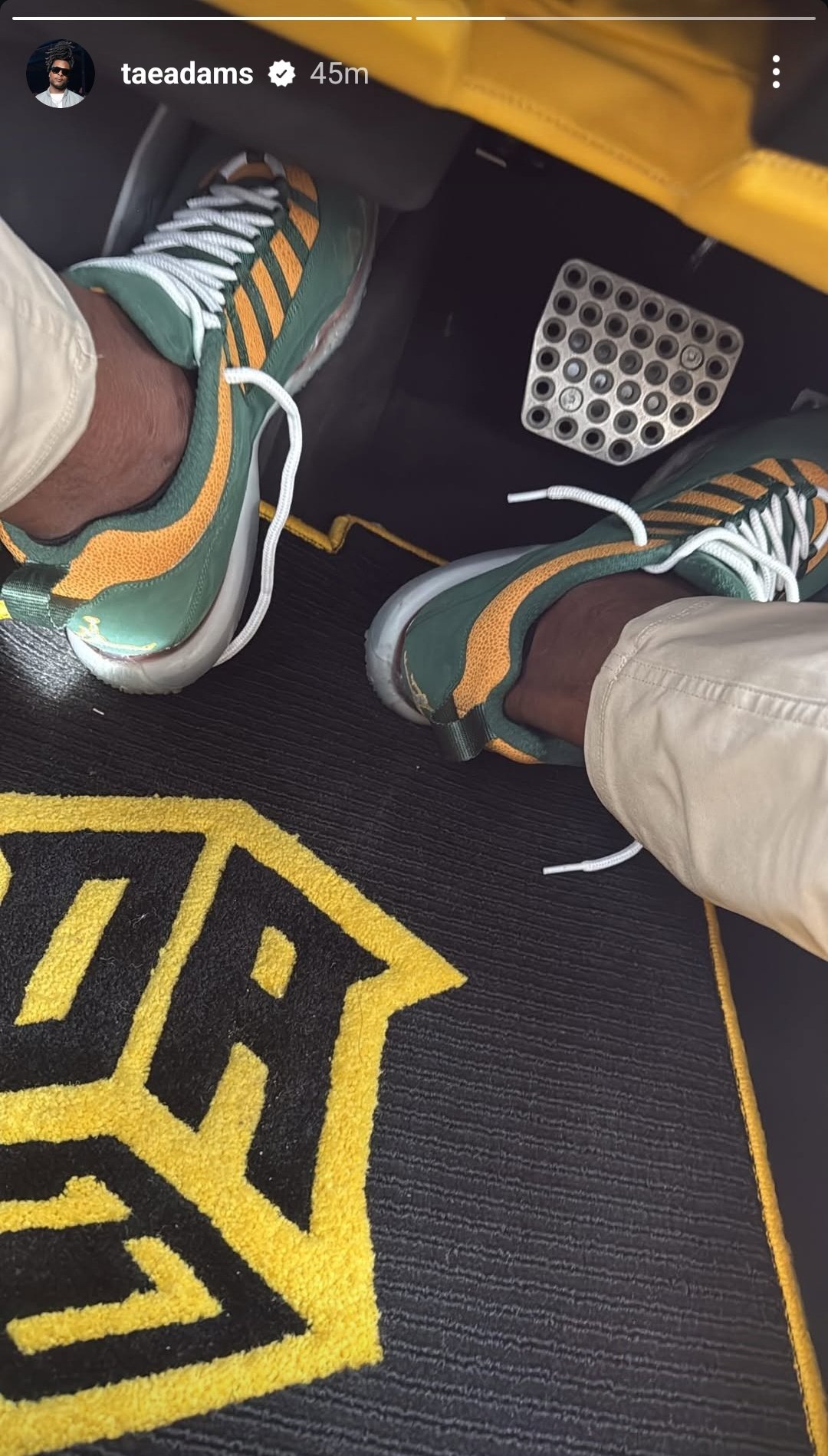 BREAKING: Former Packers' WR Davante Adams May Have Just Leaked His Next Team