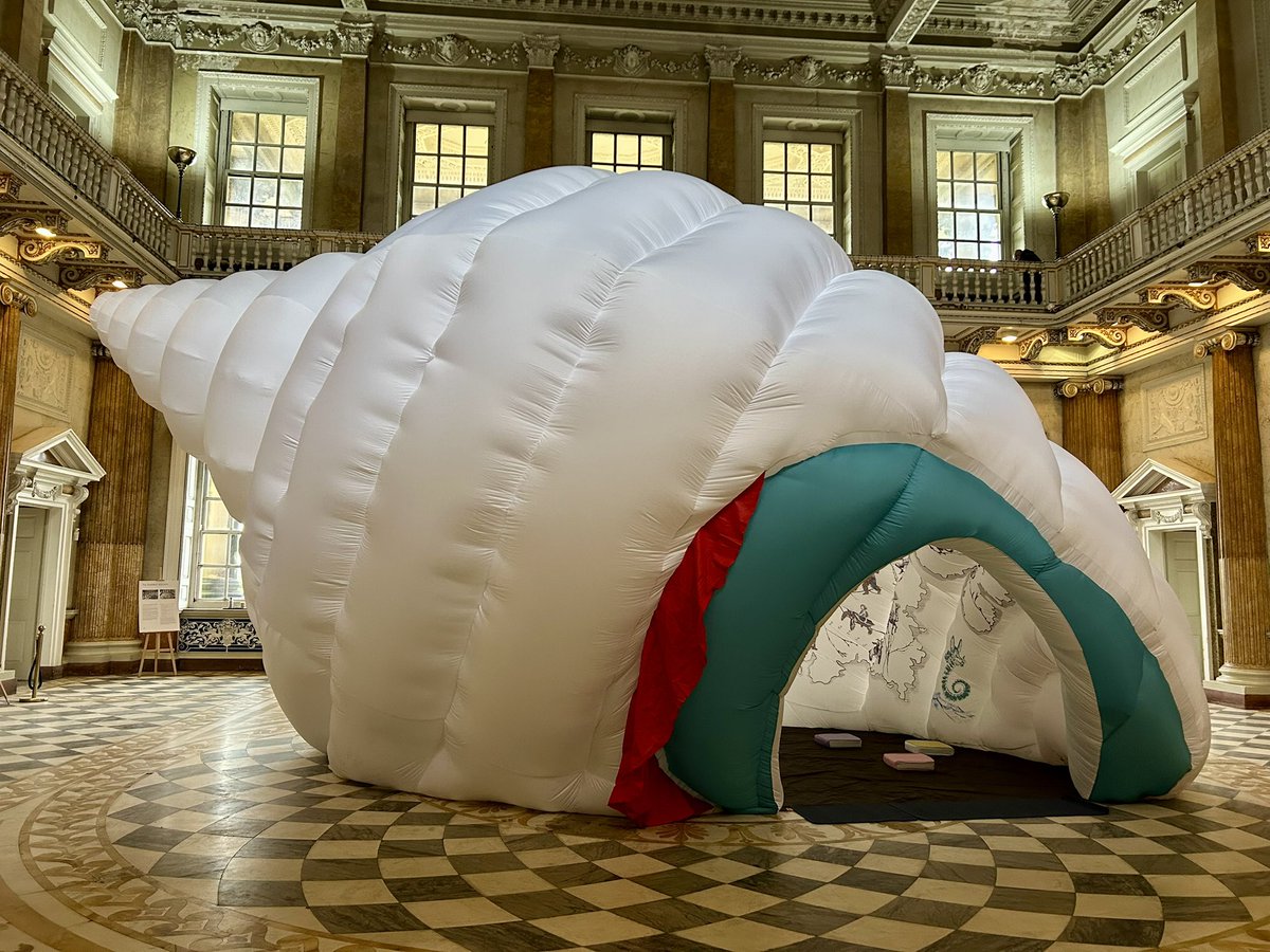 BarnsleyLibs's tweet image. We’ve had a fantastic day on tour at @Wentworth_House with our travelling Story Shell - thank you so much to @FabricLenny for a wonderful day of creative fun with schools! 

See us there tomorrow (Saturday 1 February) for general visitors, pop in and get creative! 🐚🖌️🎨