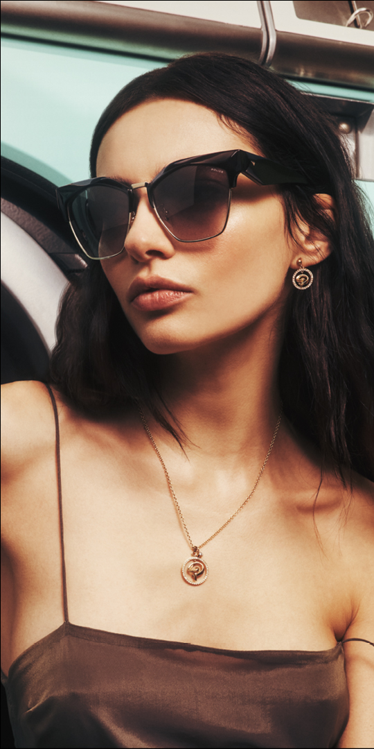 OpticaSerraiba's tweet photo. (⌐■-■)
¿Eres un amante de la #moda que busca destacar?
#Police es para ti. 🫵
Para quienes buscan un accesorio que combine con su #personalidad única.
@policelifestyle
#gafasPolice #PoliceEyewear #GafasDeSol #ModaUrbana #Tendencias2025 #Derigo
en #opticaliaSerraiba #Alcoi https://t.co/TTaxOE4TsJ
