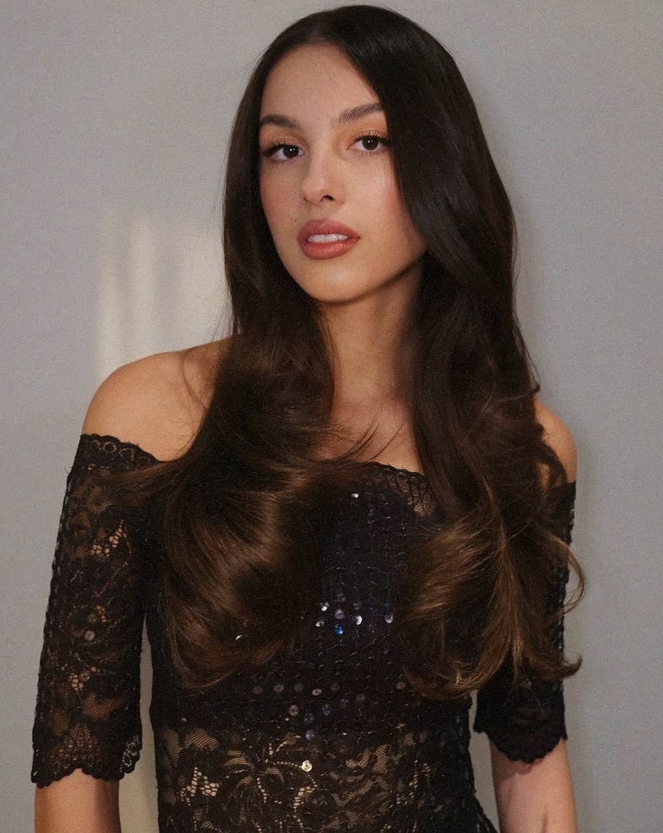 📸 Le look d'Olivia pour le concert caritatif FireAid