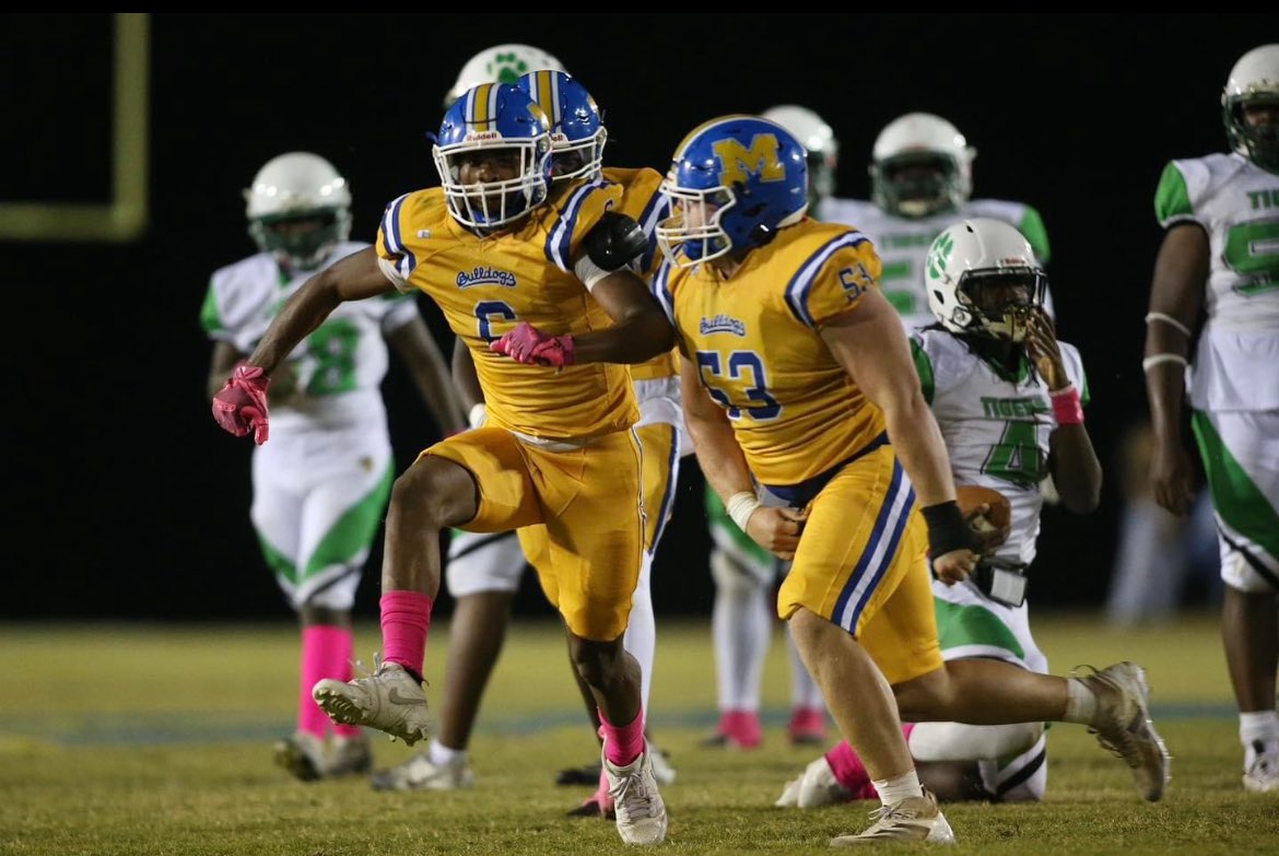 JamiyonGray's tweet image. carries-129
yards-1255
14 rushing tds
5 rec
54 yards
1 rec td
79 total tackles
25 solo
0.5 sack
3 picks
hudl.com/v/2Q0QRf @shayhodge3 @LightningRecr25