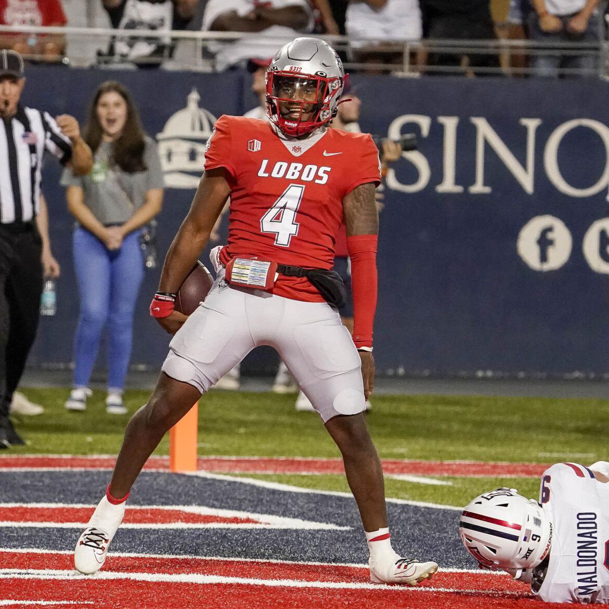 Jake Jones (@thejakejones11) on Twitter photo After a great call with <a href="/CoachNardo14/">Luke Nardo</a> I’m blessed to receive an offer from <a href="/UNMLoboFB/">New Mexico Football</a> <a href="/Coach_Eck/">Jason Eck</a> <a href="/LoniFangupo/">Coach Hebron (Loni) Fangupo</a> <a href="/coach_nowinsky/">Spence Nowinsky</a> #GoLobos After a great call with <a href="/CoachNardo14/">Luke Nardo</a> I’m blessed to receive an offer from <a href="/UNMLoboFB/">New Mexico Football</a> <a href="/Coach_Eck/">Jason Eck</a> <a href="/LoniFangupo/">Coach Hebron (Loni) Fangupo</a> <a href="/coach_nowinsky/">Spence Nowinsky</a> #GoLobos