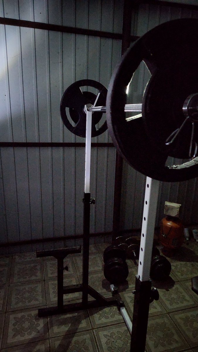 Life_leon's tweet image. Ситуація і не була під контролем.