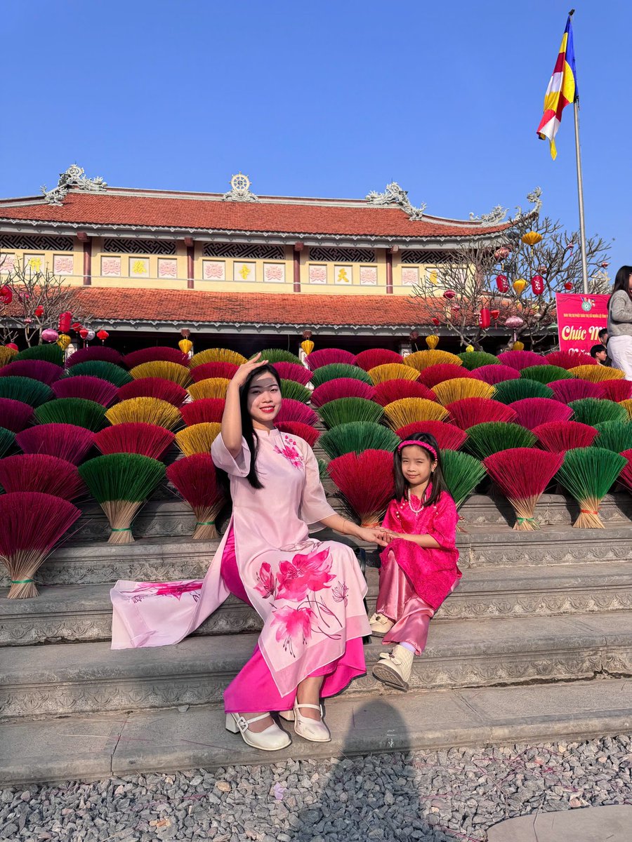 Trịnh Thu Hà tweet media