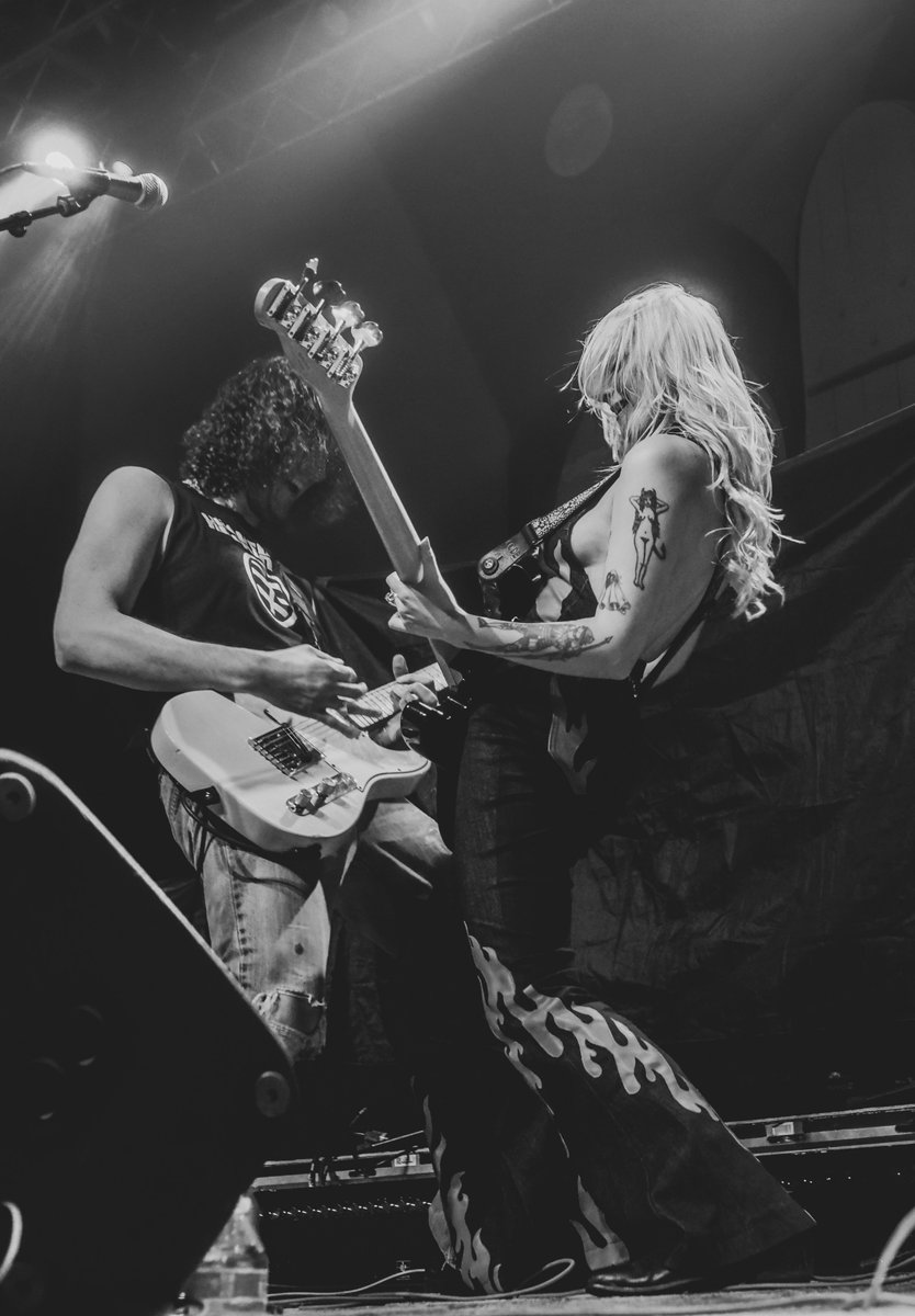JAMES AND THE COLD GUN (@andthecoldgun_) on Twitter photo THANK YOU FOR YOUR LOVE RALEIGH! WE'LL BE BACK REAL SOON!
HEADING TO CHARLOTTE, NC TONIGHT FOR ANOTHER ROCK SHOW WITH @highlysuspect AND <a href="/familydinnerusa/">FAMILY DINNER IS A BAND OF FREAKS</a>
WE PLAY AT 8PM!
PHOTOS BY @sarahkcphotos THANK YOU FOR YOUR LOVE RALEIGH! WE'LL BE BACK REAL SOON!
HEADING TO CHARLOTTE, NC TONIGHT FOR ANOTHER ROCK SHOW WITH @highlysuspect AND <a href="/familydinnerusa/">FAMILY DINNER IS A BAND OF FREAKS</a>
WE PLAY AT 8PM!
PHOTOS BY @sarahkcphotos