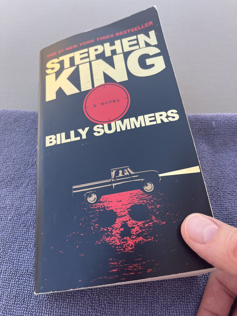 timbailey27's tweet image. I just finished the best @StephenKing novel I’ve read in years. An entertaining thriller but with unexpected insights into the craft of writing and overcoming trauma.