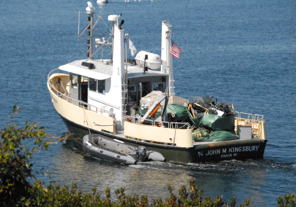 Every Wednesday during the summer, the JMK is loaded up to take trash off the island. If you've witnessed the effort, you know how much our engineers, captains, and facilities crew mean to SML 🤟❤️