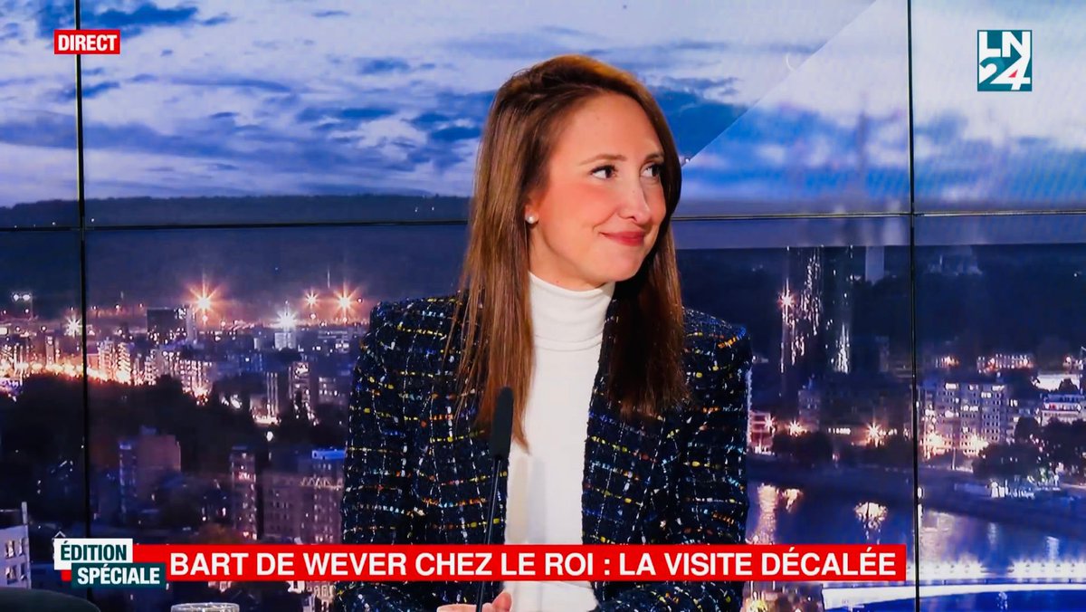 SophieRohonyi's tweet photo. « Le gouvernement fédéral qui se profile n’est pas un gouvernement de réformes mais de régression!
Il affaiblit l’Etat, sacrifie Bruxelles et appauvrit sa classe moyenne. »
@defi_eu @LesNews24 https://t.co/rDL8dGK7df