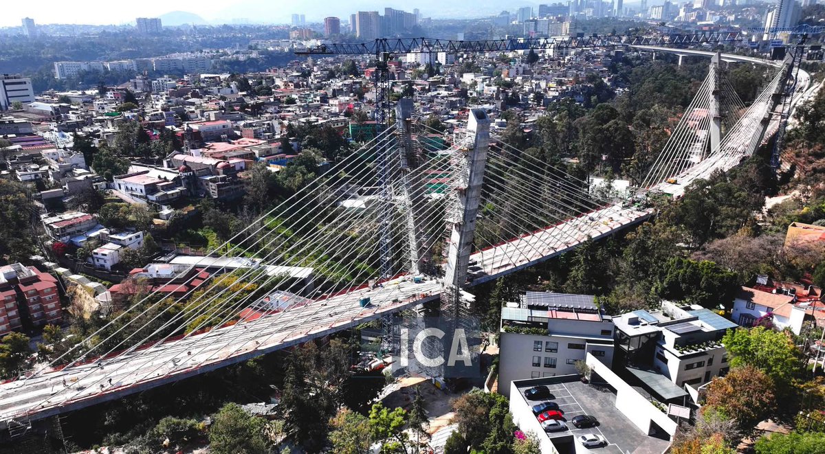 ICAMexico's tweet image. El pasado 28 de enero se realizó el colado de la Dovela de Cierre en el claro principal (entre las torres 3 y 2) con lo cual se completa la superestructura de 96 dovelas y 104 tirantes #ColecciónICA