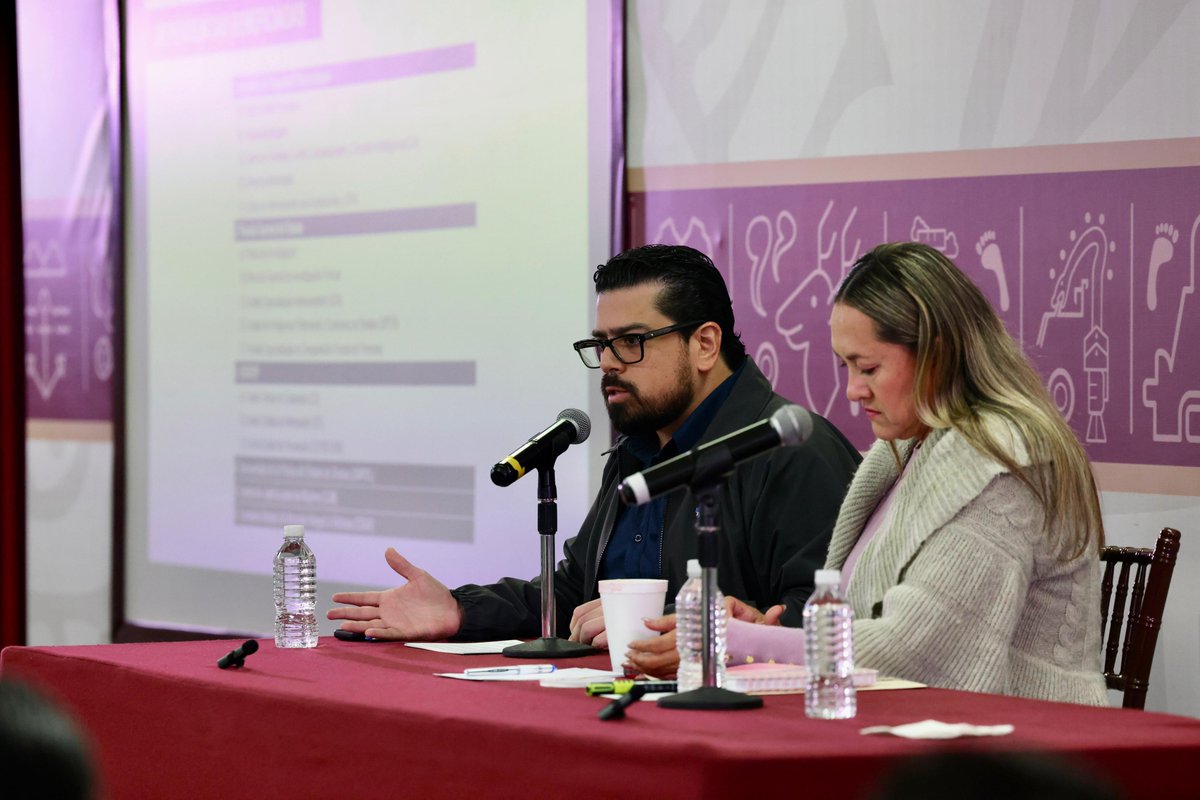 Este año #Sinaloa recibirá 432 mdp de los fondos federales #FASP y #FOFISP para la seguridad pública, casi 13 mdp más que el año anterior. El incremento fue posible gracias a gestiones del Gobernador <a href="/rochamoya_/">Rubén Rocha Moya</a> y deja de manifiesto el respaldo del gobierno federal a Sinaloa 👍