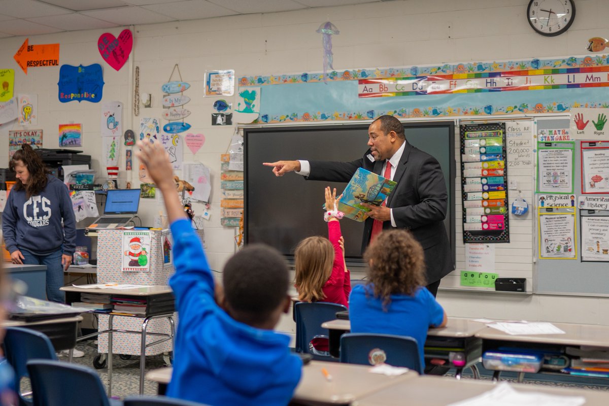 Florida Education Foundation tweet media