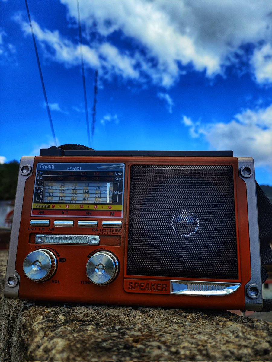 Escúchanos 107.9 Fm en el territorio Ayuujk y jenpojradio.info