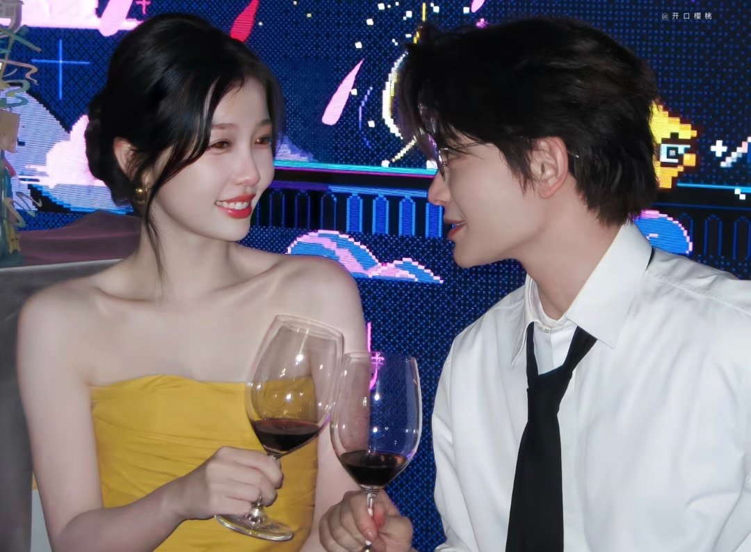 sunyunxii13's tweet photo. pov: yu shuxin and ding yuxi in drama as a couple in different eras and genres

a thread 🧵 https://t.co/ktw0xZgMyN