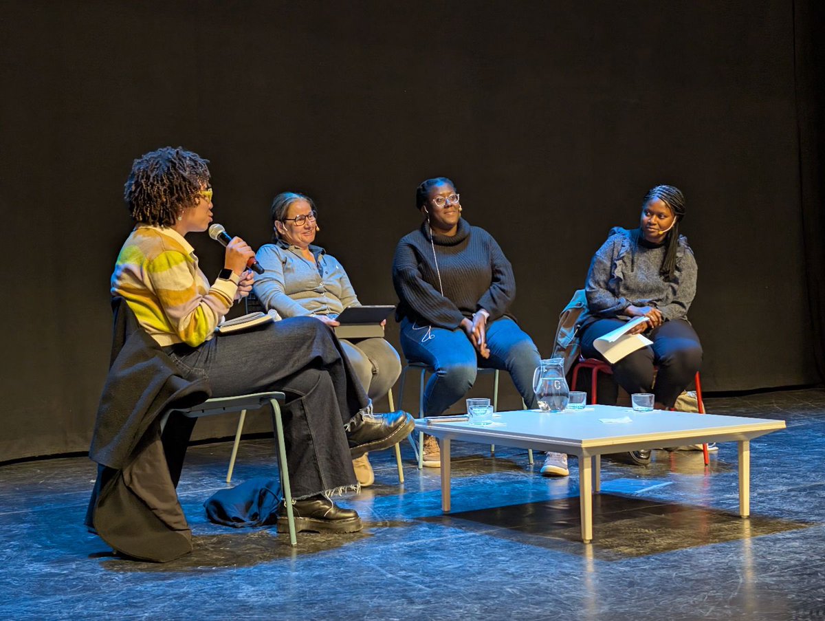 Compartint una taula rodona sobre Memòria organitzada per <a href="/insbrugulat/">Institut Brugulat</a> amb les companyes Aise Macalou i Marta Simó i moderada per <a href="/mariabshaimi_/">Maria Bouabdellah Shaimi</a> . Un plaer poder introduir l’abordatge de la mirada antiracista als centres educatius, i més començant per casa, Banyoles.