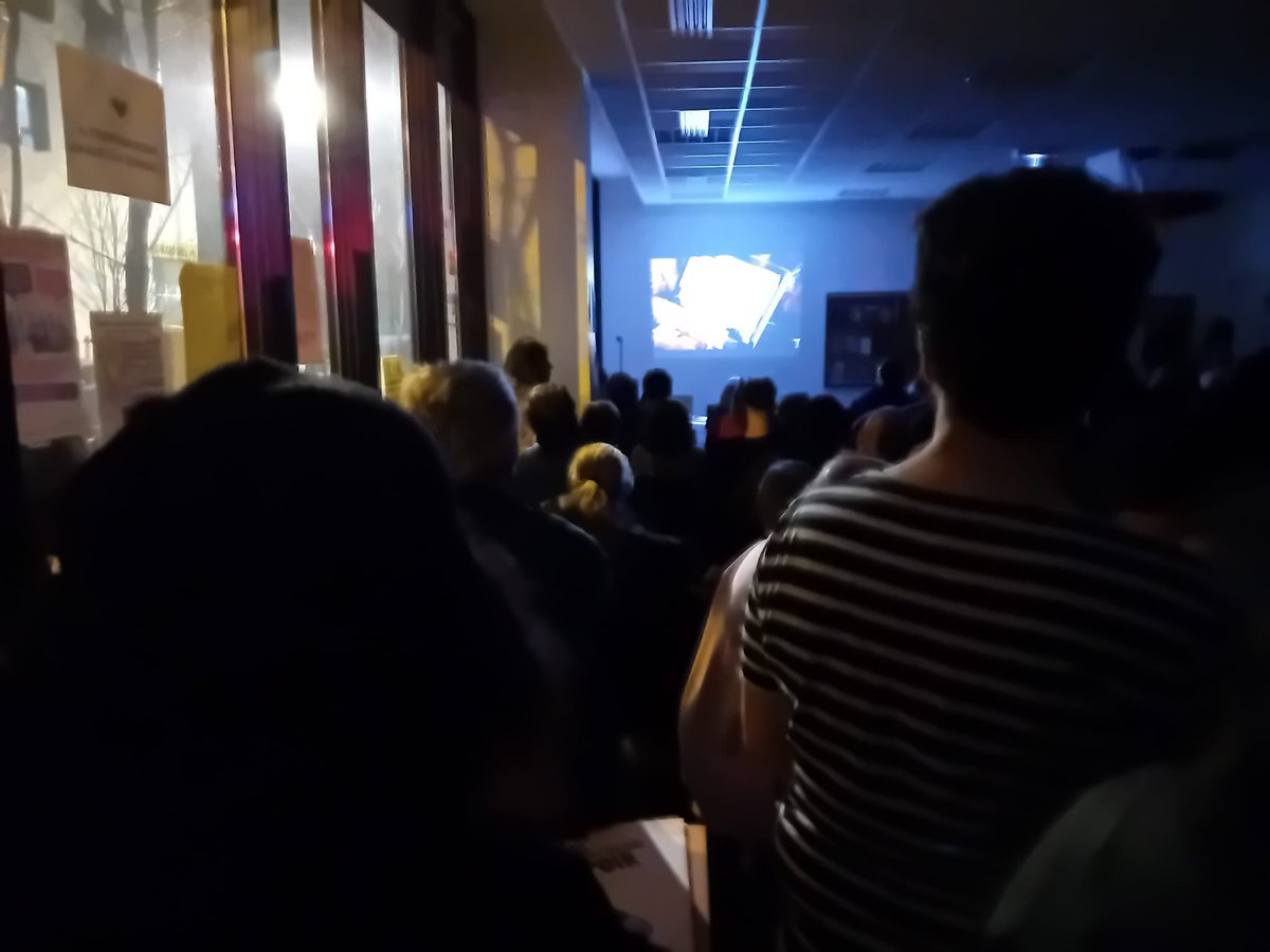 Beaucoup de monde à la
bourse du Travail d’Aubervilliers ( que la
Maire de droite cherche à fermer) pour le lancement de l’association Visa 93. La
Seine-Saint-Denis terre antifasciste ! <a href="/93Fsu/">https://bsky.app/profile/fsu93.bsky.social</a> <a href="/UnionSolidaires/">Union syndicale Solidaires</a>