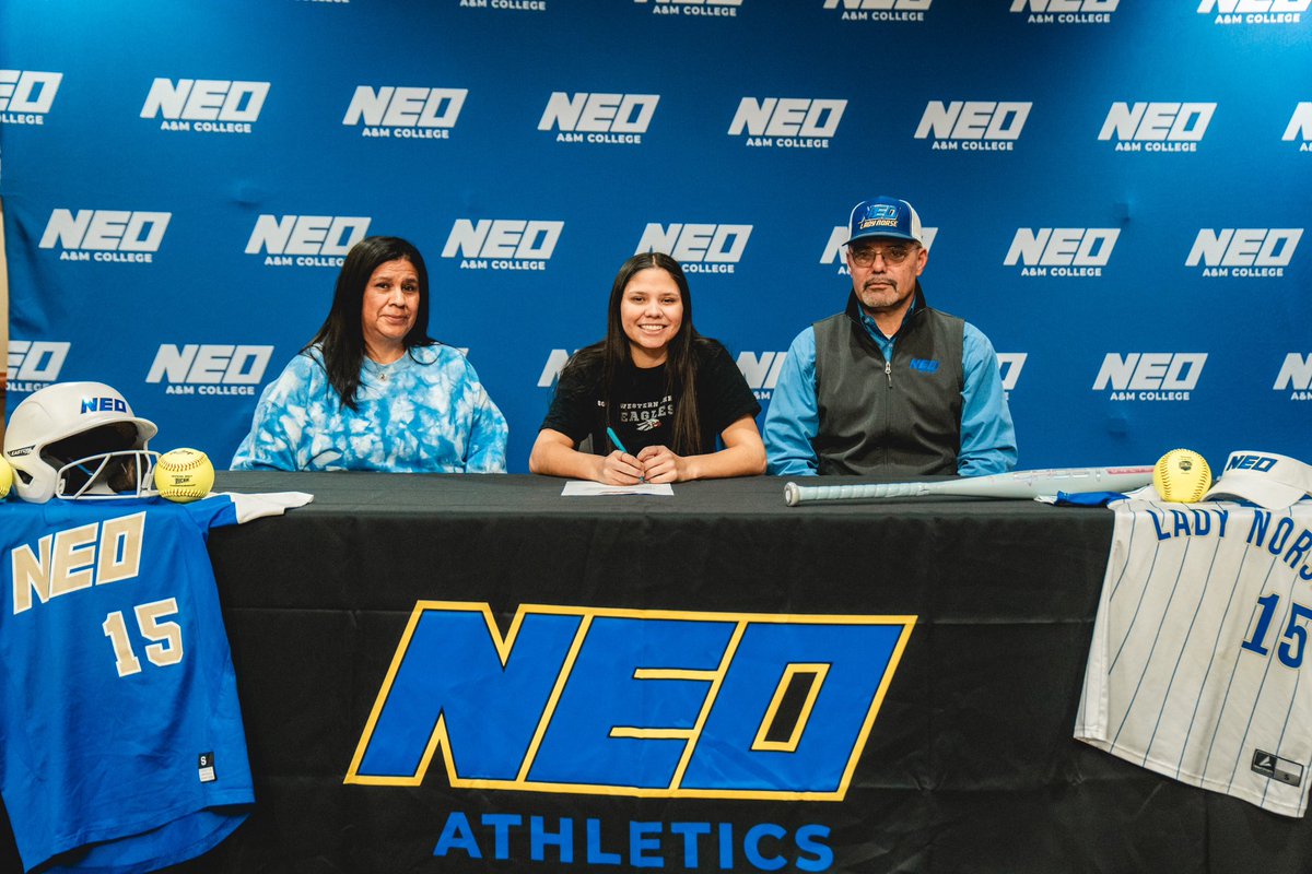 Lady Norse Softball tweet media