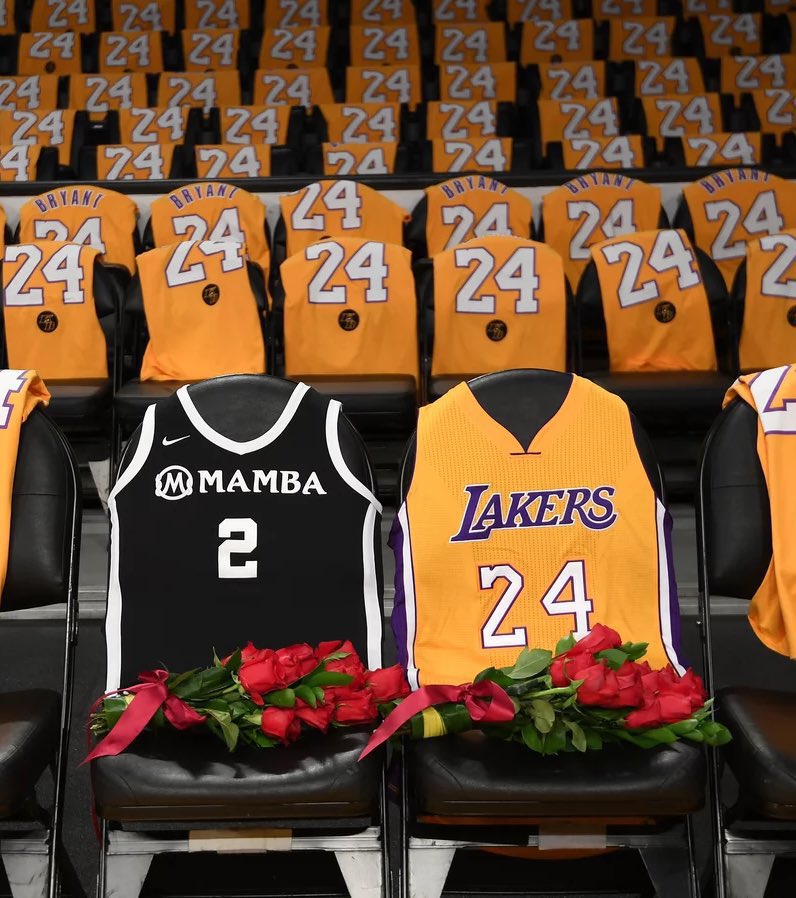 LakeShowYo tweet media