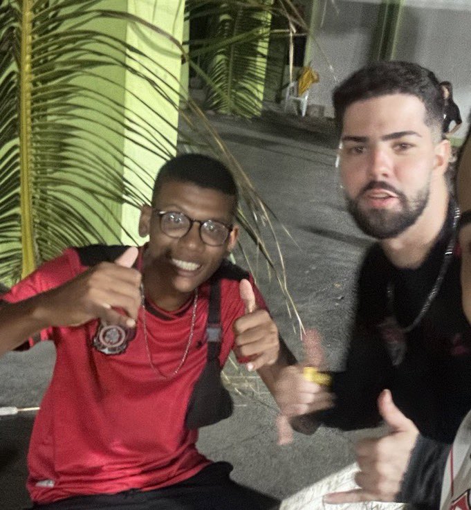 Namorar rival é o caralho
