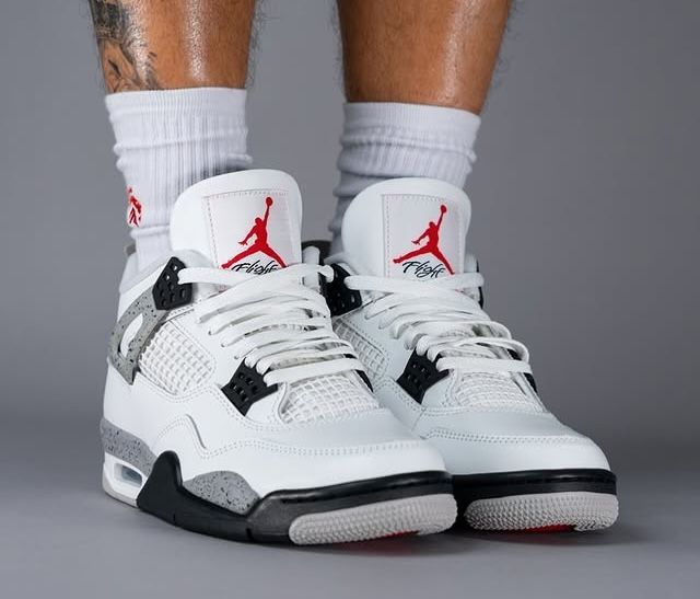 JustFreshKicks tweet media
