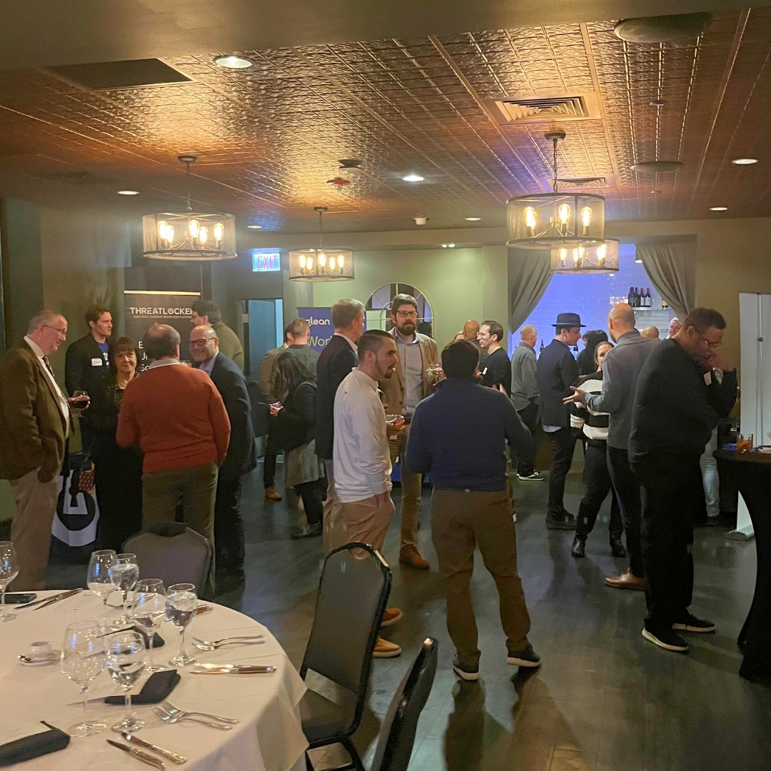techtalksummits's tweet image. 📸 Event highlights from our #TechExec Summit in #Chicago at Prime & Provisions Steakhouse! Last night was another successful event with informative presentations from @SivaBalu and top sponsors @Threatlocker, @Glean, and @OpenText. Stay tuned for more #NetworkingOpportunities…