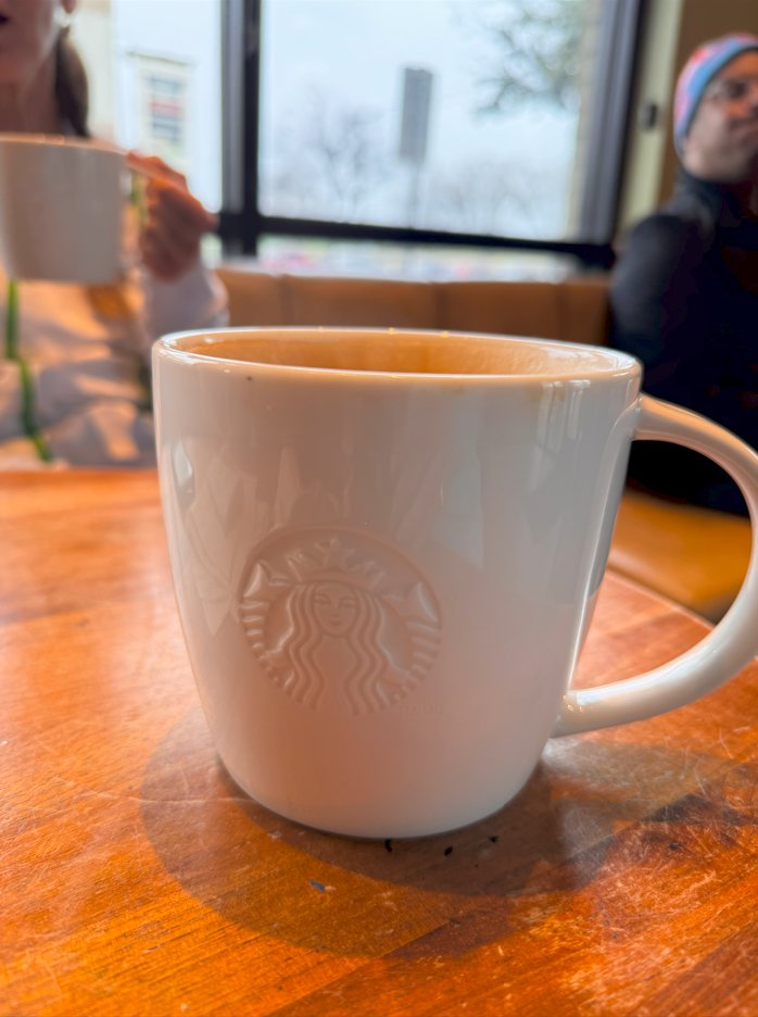 kristinethall's tweet photo. LOVE the new @Starbucks in-store community #coffehousevibe &amp; drinking my #caffeine out of a generously-sized real mug! 
Guess the fella working beside us (who moved over a spot, &amp; left shortly after) wasn't a fan. #NotSorry for laughs &amp; good conversation.
#javalover #caffeinating https://t.co/C0Yt9EtUWF