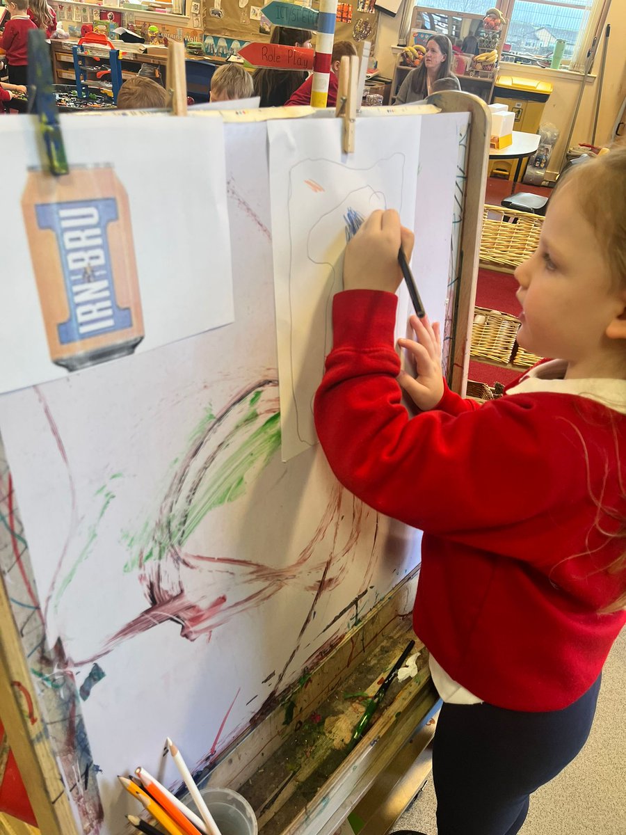 NetherburnPs's tweet image. #scotland #stilllife @SLCEarlyLearn @SLC_RAiSE @FroebelTrust @PlayPioneerScot @stevenbrownART @JohnSwinney We finished our focus on Scotland by doing  fabulous still life drawings of favourite Scottish foods🏴󠁧󠁢󠁳󠁣󠁴󠁿
