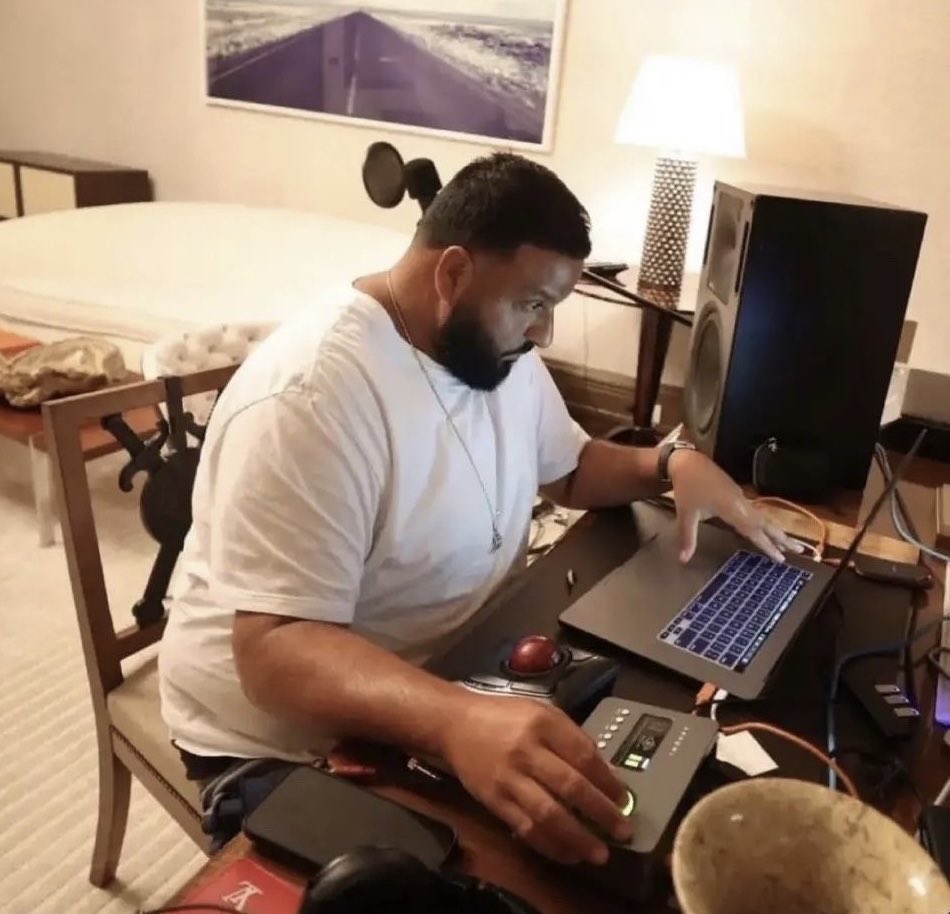 Landlord: Rent is due.
Me after aping into $RDUE